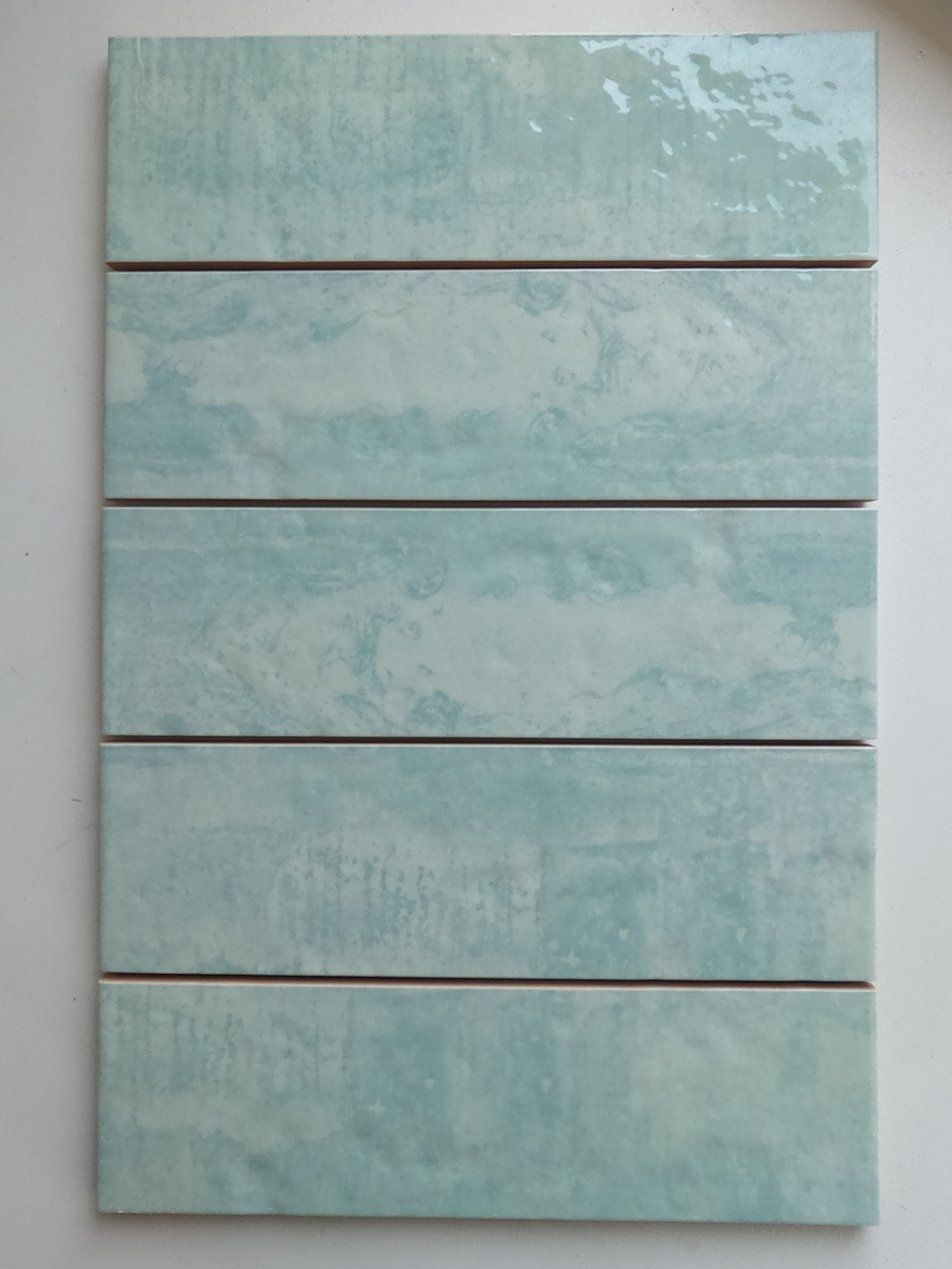 Плитка настенная Viva Menta glossy 200x59х7 мм