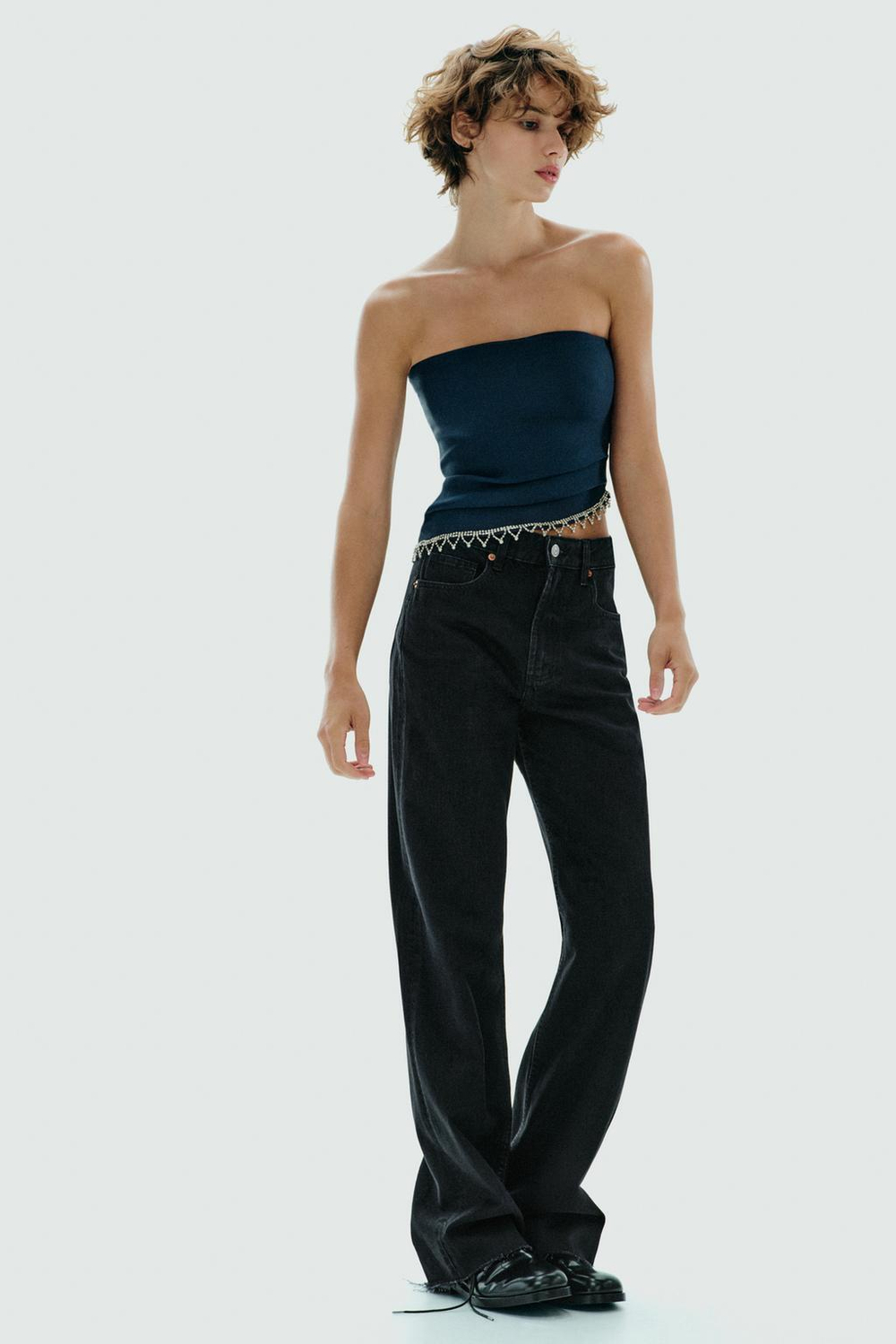 ZARA ТОП БЕЗ БРЕТЕЛЕЙ С ОТДЕЛКОЙ ДРАГОЦЕННОСТЯМИ, МОРСКОЙ СИНИЙ