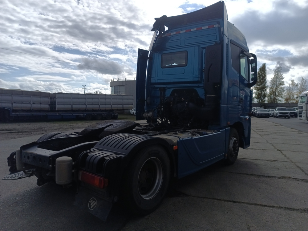 Foton AUMAN 4x2 Седельный тягач BJ4189SLFKA (Дизельный, 11,8 л, 470 л.с. АТ)