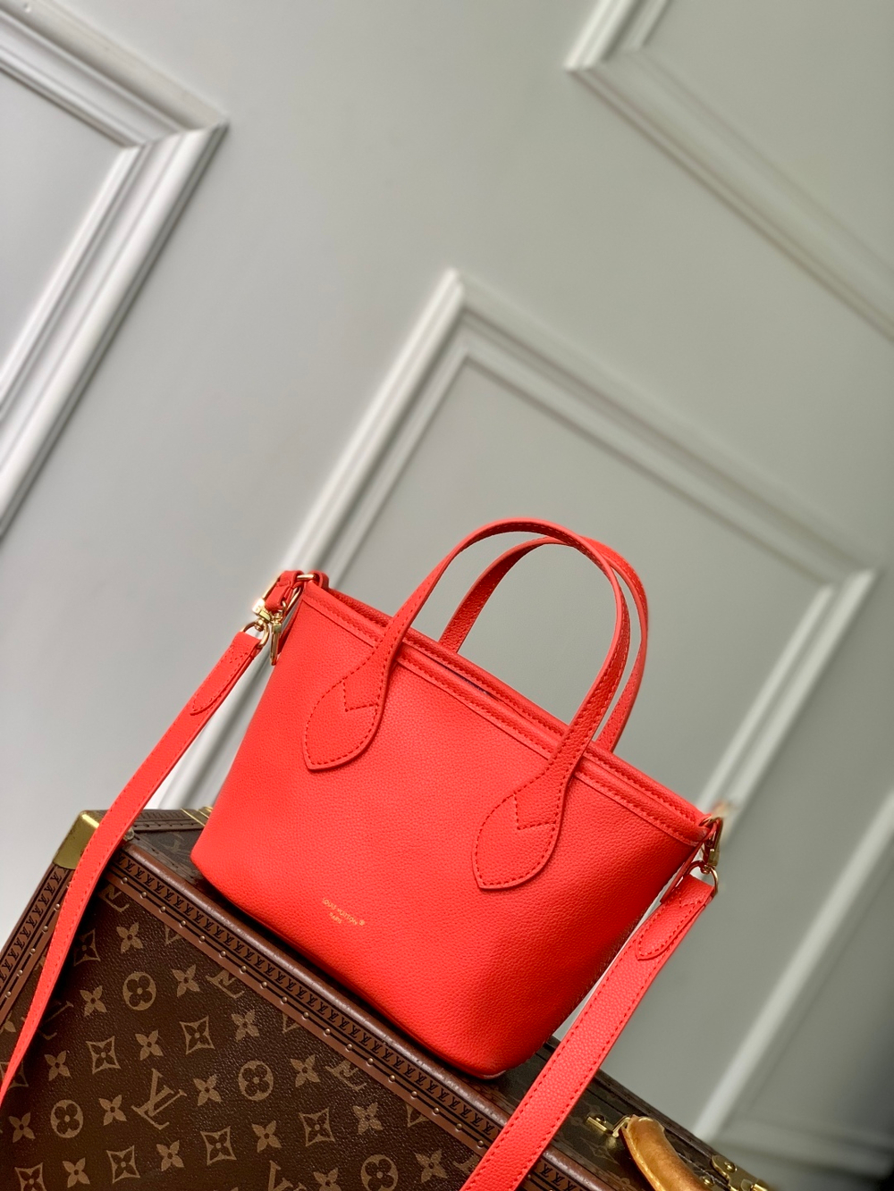 Louis Vuitton Neverfull Bandouliere Inside Out BB
