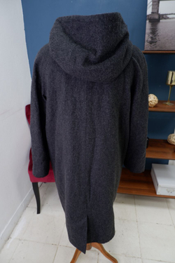 Пальто демисезонное шерстяное 48 размер