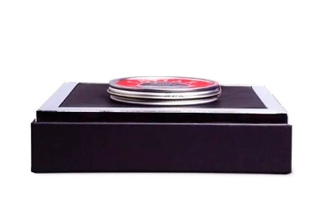 Подарочная шкатулка с черной икрой Classic, 500г
