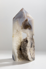 Агат с жеодой призма