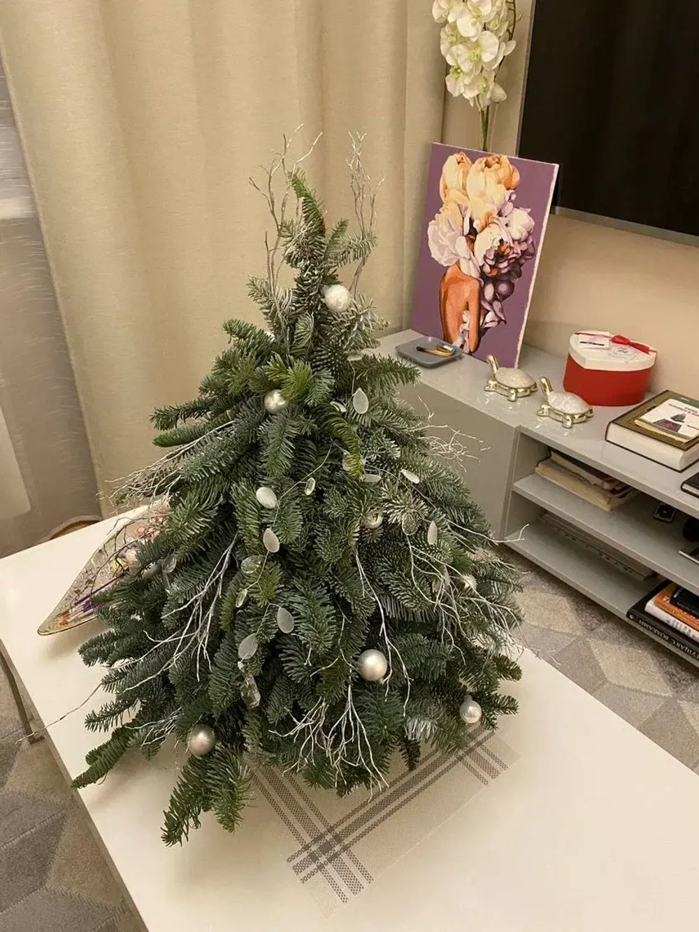 Елочка украшенная