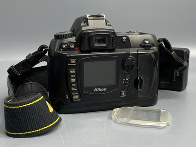 Nikon D70