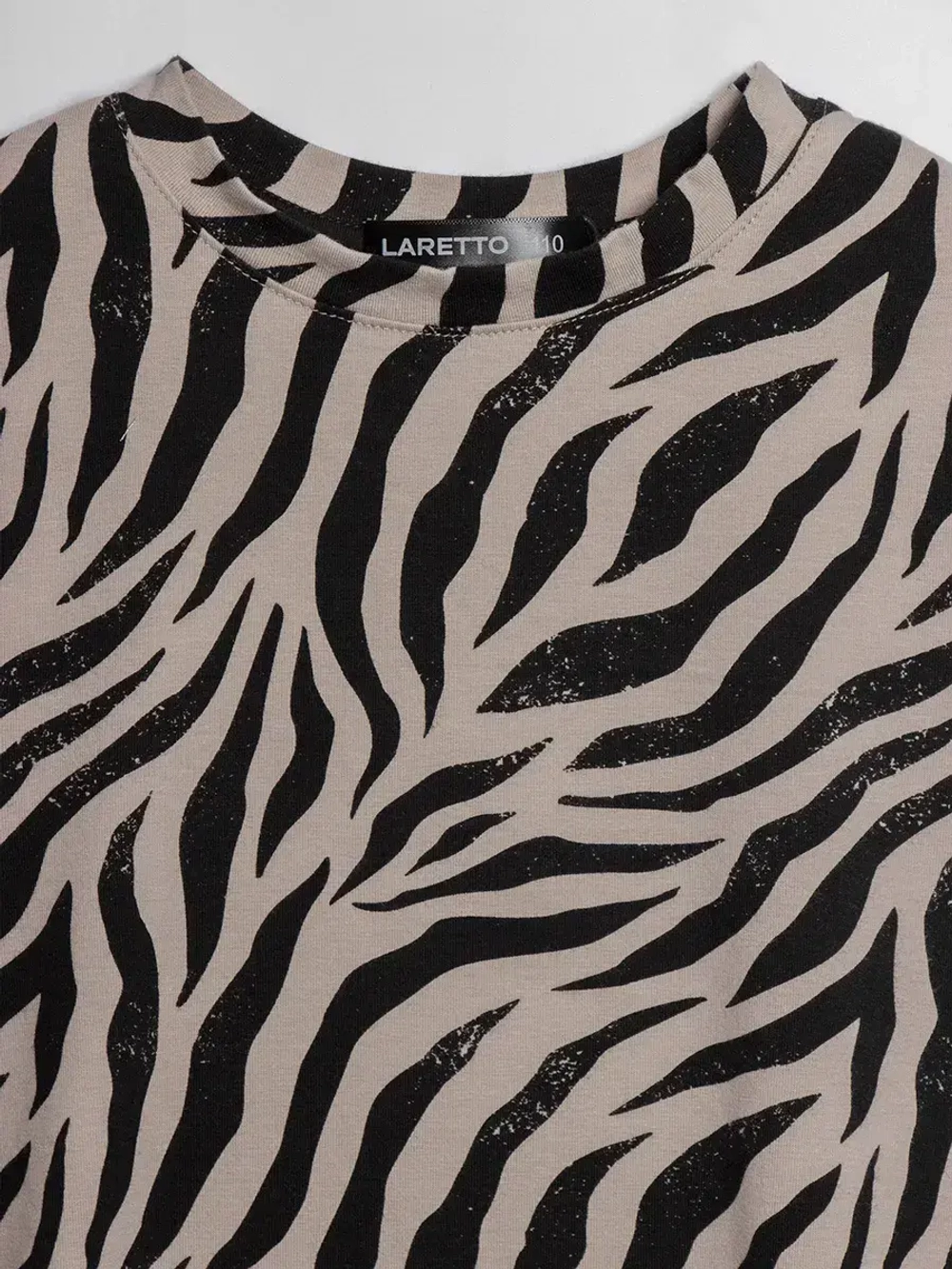 Летний костюм для девочки, лонгслив и юбка