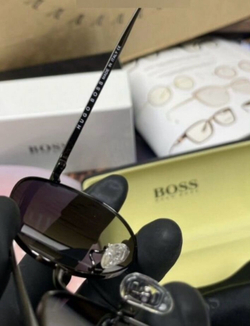 Солнцезащитные очки Hugo Boss Aviator