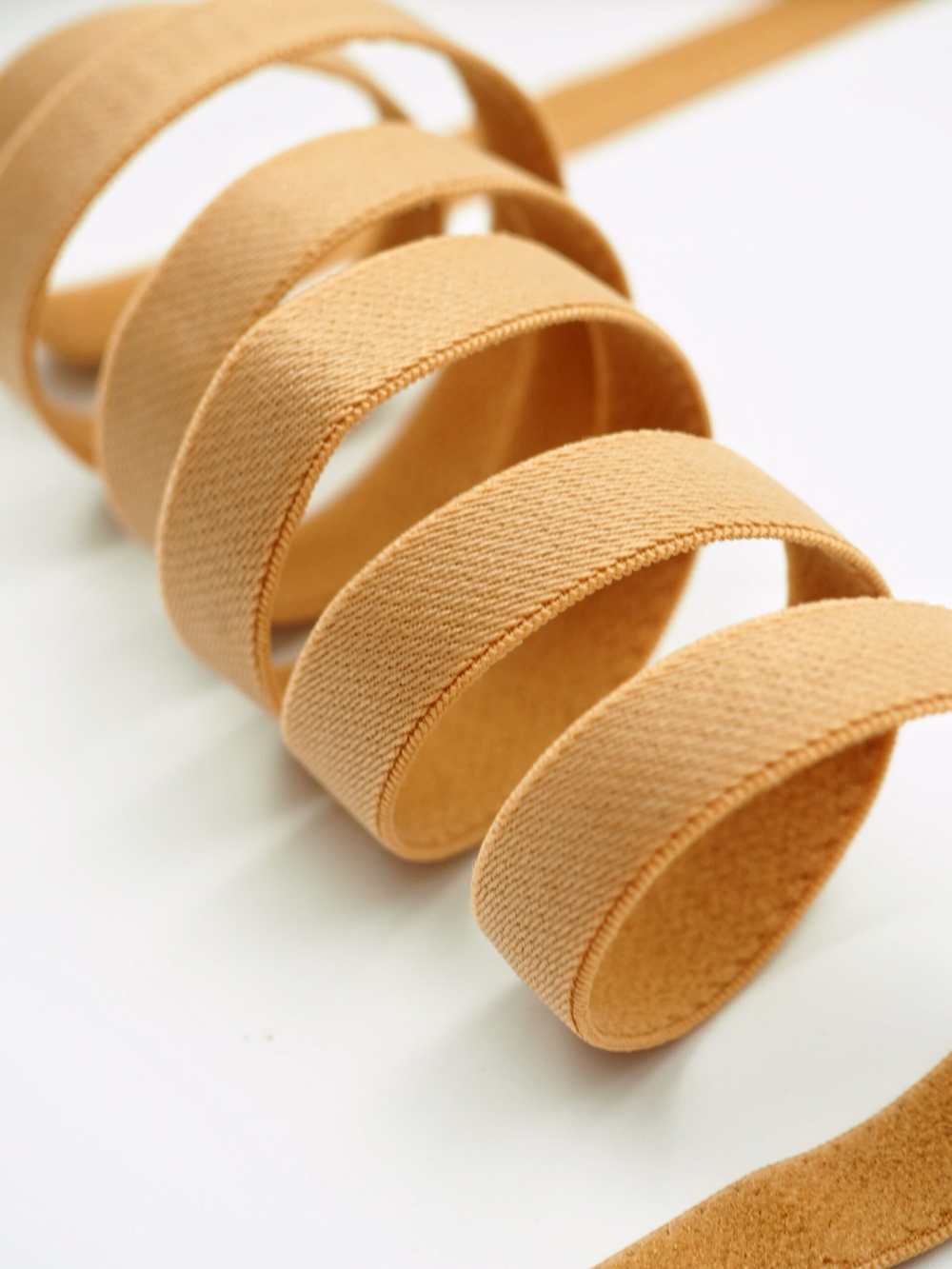 Резинка бретелечная загорелая телесная матовая плотная 10 мм