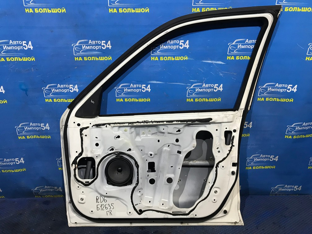 Дверь передняя правая Honda CR-V 2001-2006