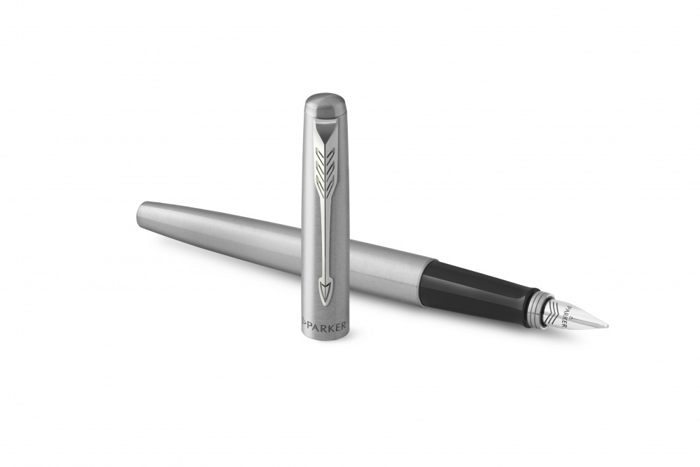 Подарочный набор: Ручка перьевая Parker Jotter Stainless Steel  и Ежедневник недатированный  серый