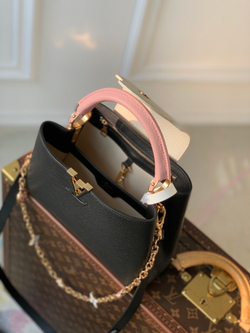 Louis Vuitton Capucines BB