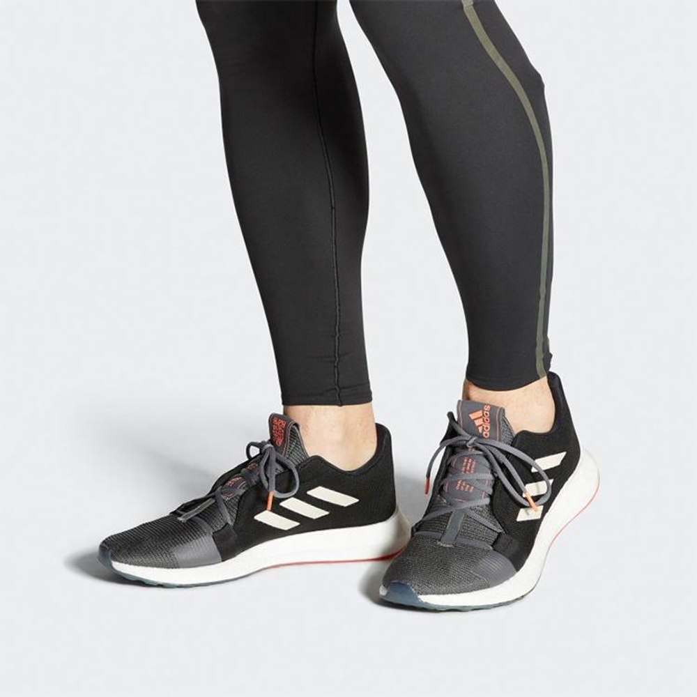 Кроссовки Adidas Senseboost Go