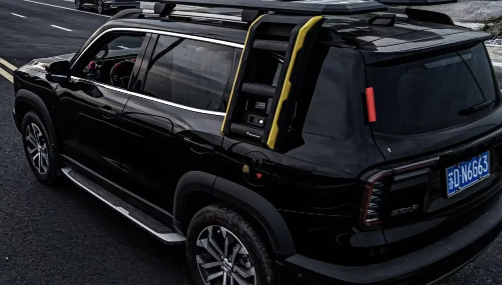 Платформа на крышу с боковой лестницей Combat Rider для Haval Dargo Хавал Хавейл Дарго