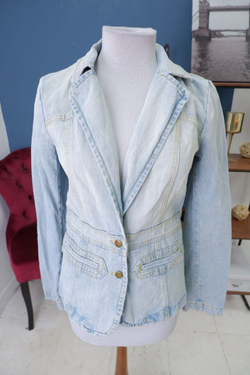 Пиджак джинсовый голубой 40 размер