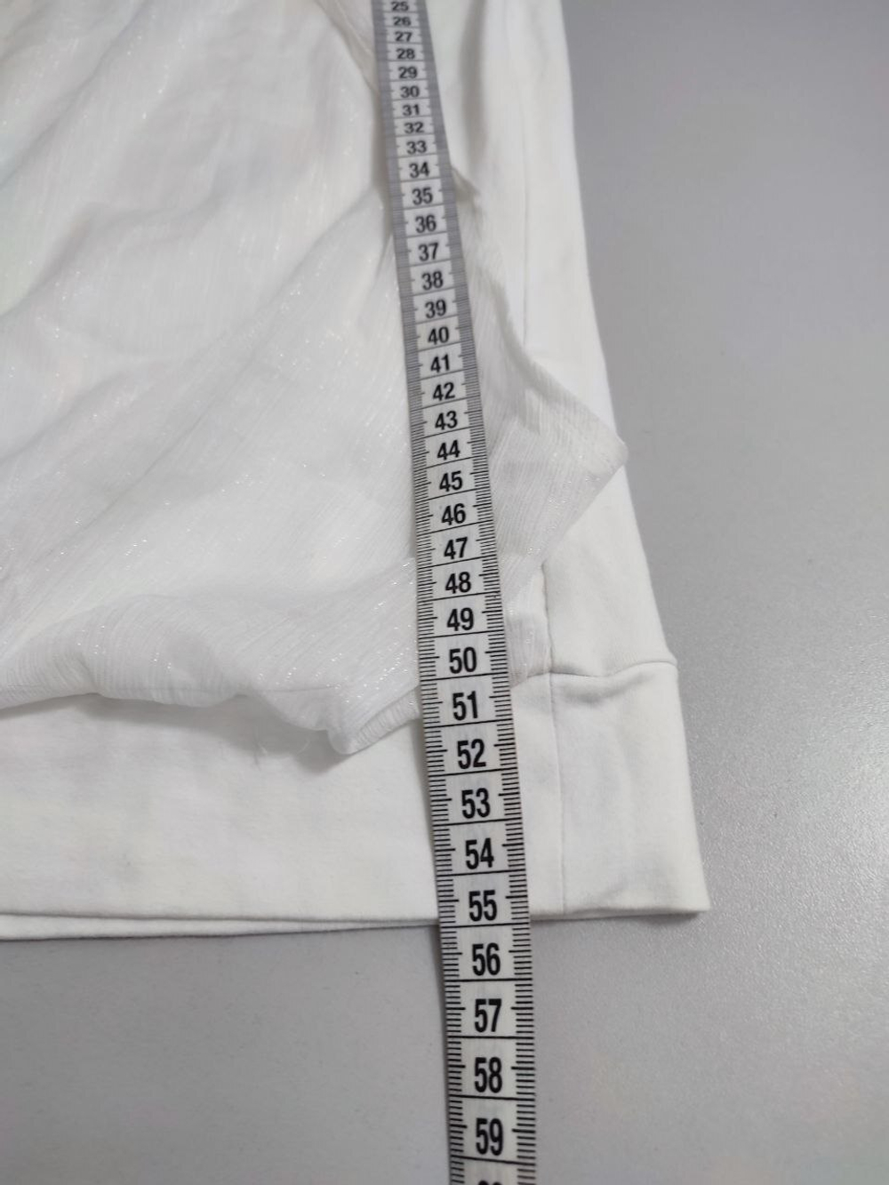 Водолазка белая с пайетками 40-42 размер