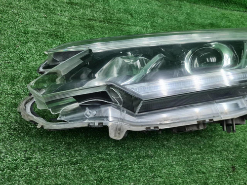 Битая Фара левая Honda CR-V 4 (2014-2018) ксенон