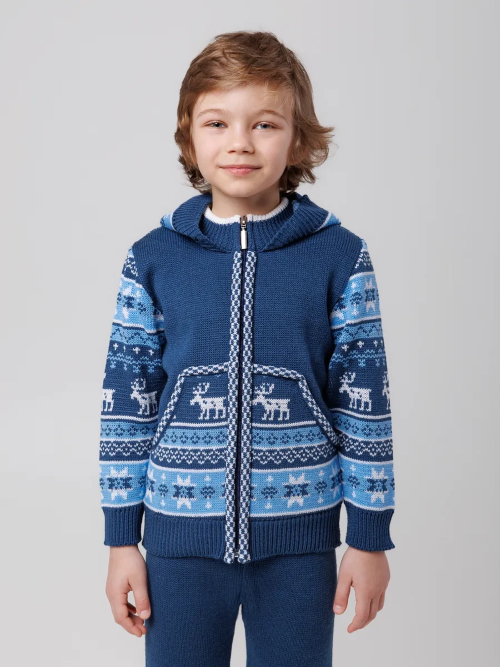 Кофта вязаная на молнии с капюшоном