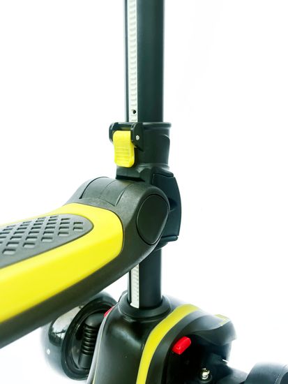 Самокат-беговел со светящимися колёсами 3 в 1 Scooter Micar Moby Black-Yellow