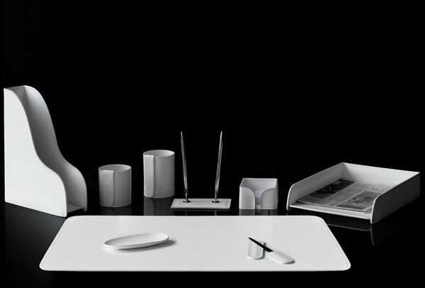 Набор настольный из кожи 9 предметов цвет белый