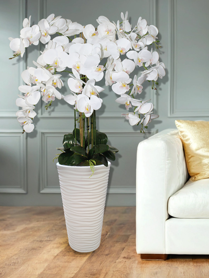 Искусственные Орхидеи белые Люкс 7 веток в напольном кашпо