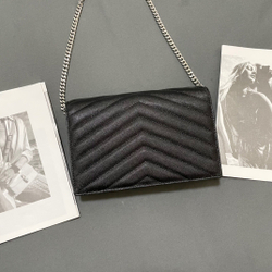Saint Laurent WOC 19 cm