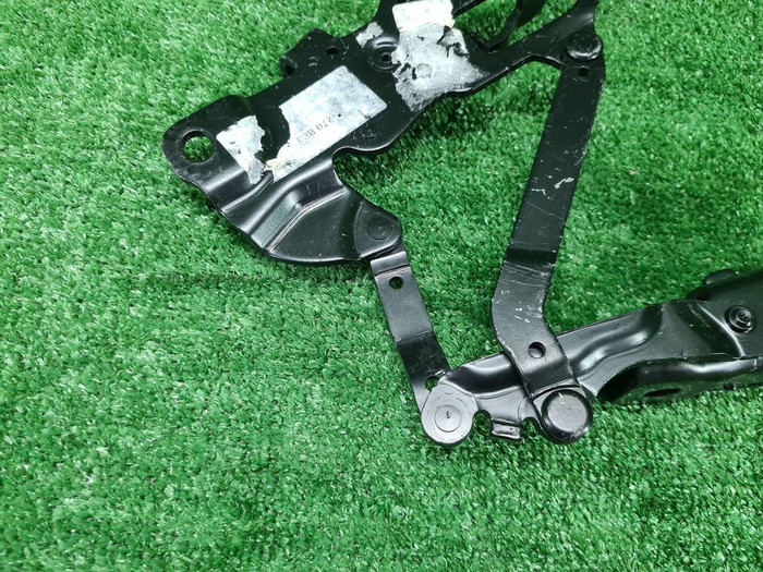 Петля капота левая BMW 5er F10 (2009-2017)