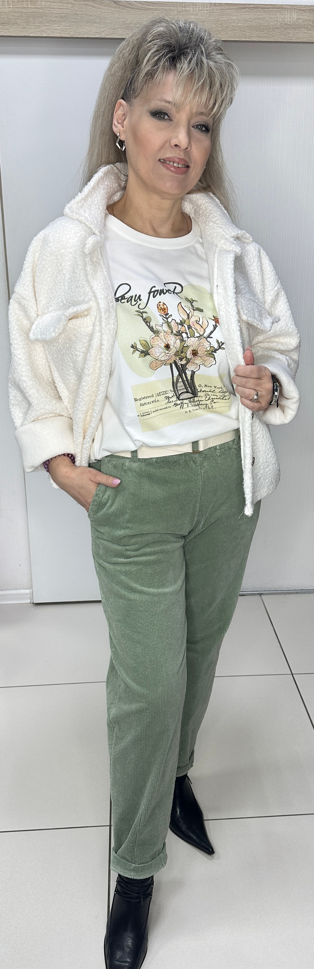 Итальянские брюки-момы из микро вельвета