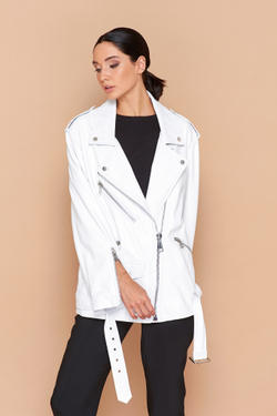 Косуха белая oversize мягкая кожа