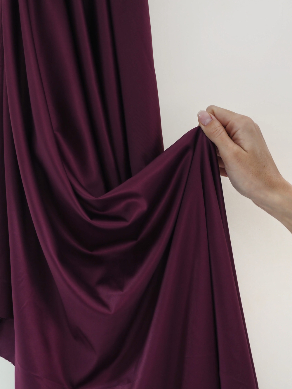 Атлас стрейч глянцевый цвет слива метражом