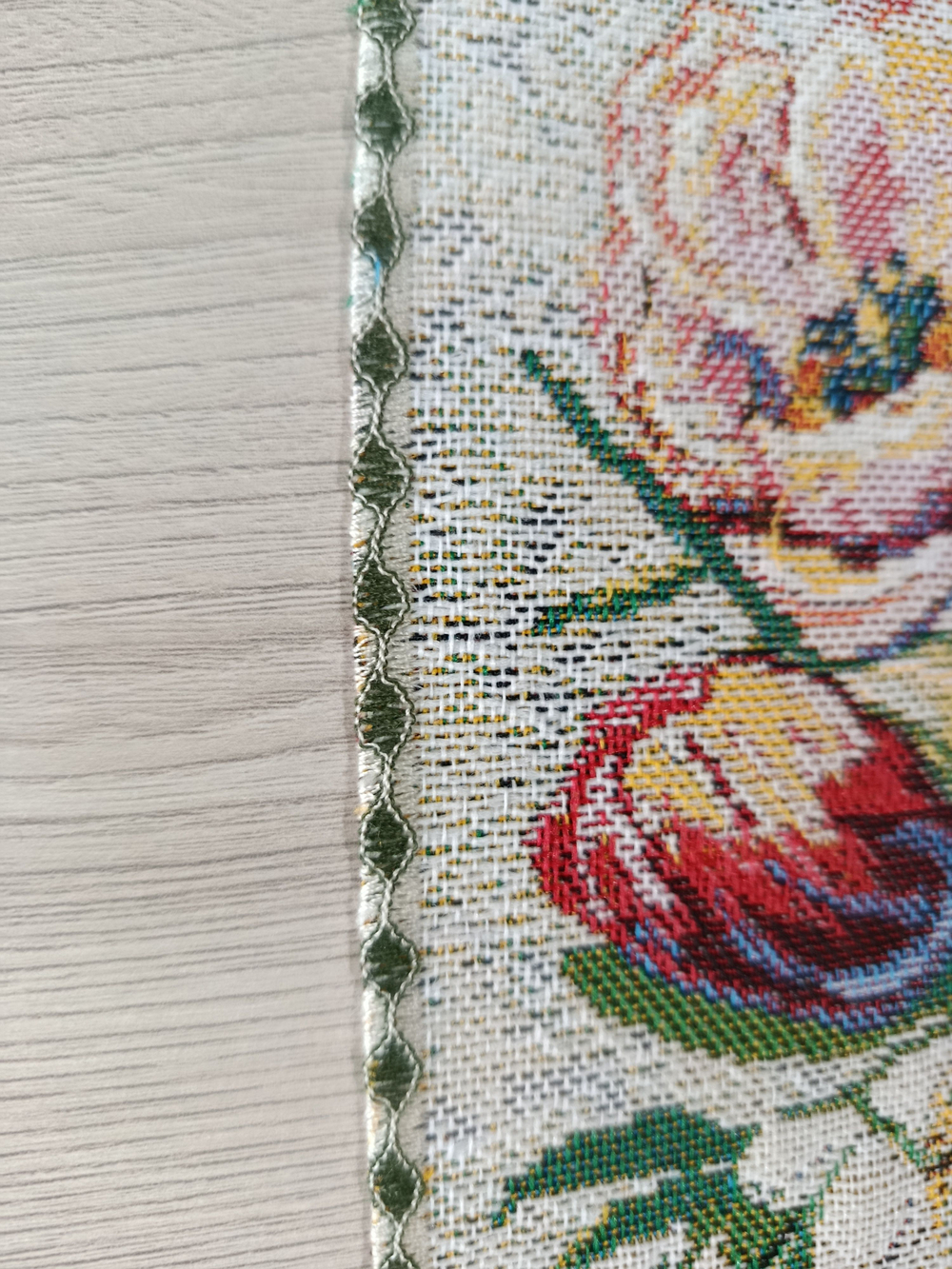 Декоративная гобеленовая салфетка Пасхальный букет 30х39 см