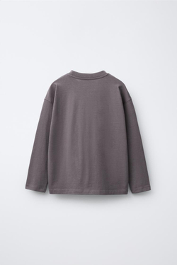 ZARA БАЗОВАЯ ФУТБОЛКА, ТЕМНАЯ МАЛЬВА