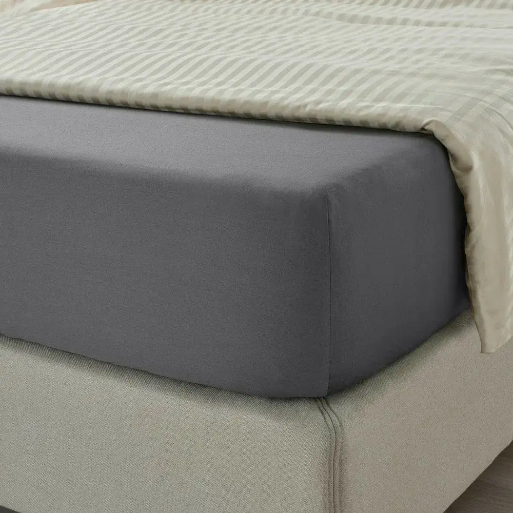 Сатиновая простынь на резинке НАТЕСМИО 180х200 | темно-серый