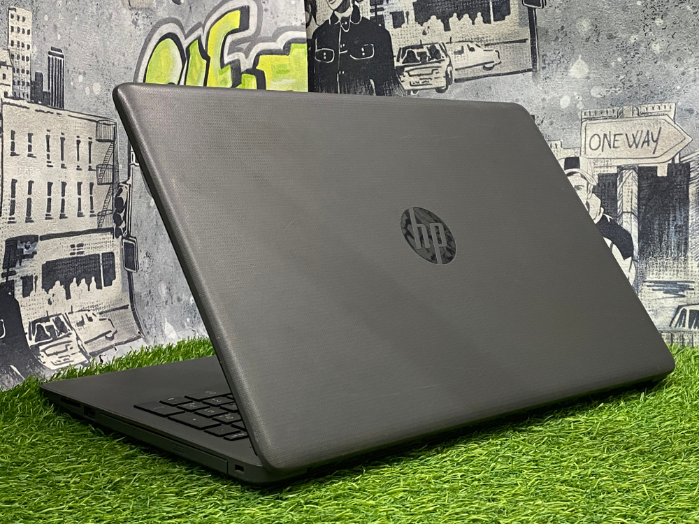 Ноутбук HP 15.6' i3-7020U/Intel HD 620/8GB/500GB/ 250 G7 [6BP31EA]/Windows 10