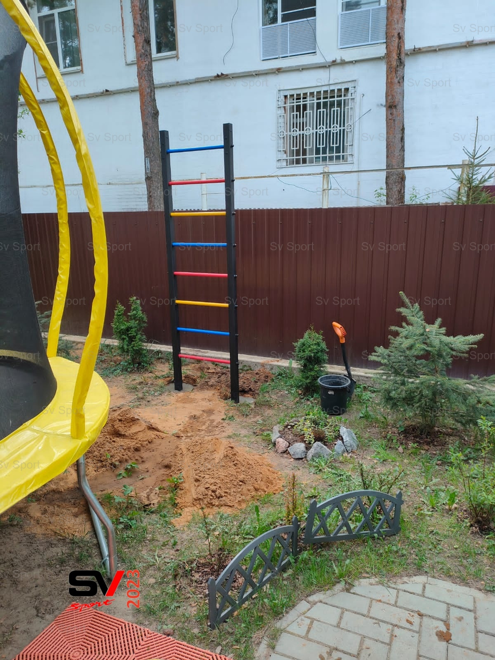Монтаж уличной шведской стенки Sv Sport (2 вертикальных столба)