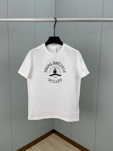 Футболка Prada