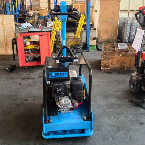 Виброплита бензиновая  ROBUST CPC-400HE - [428 кг / 40 кН / Honda GX390] реверсивная