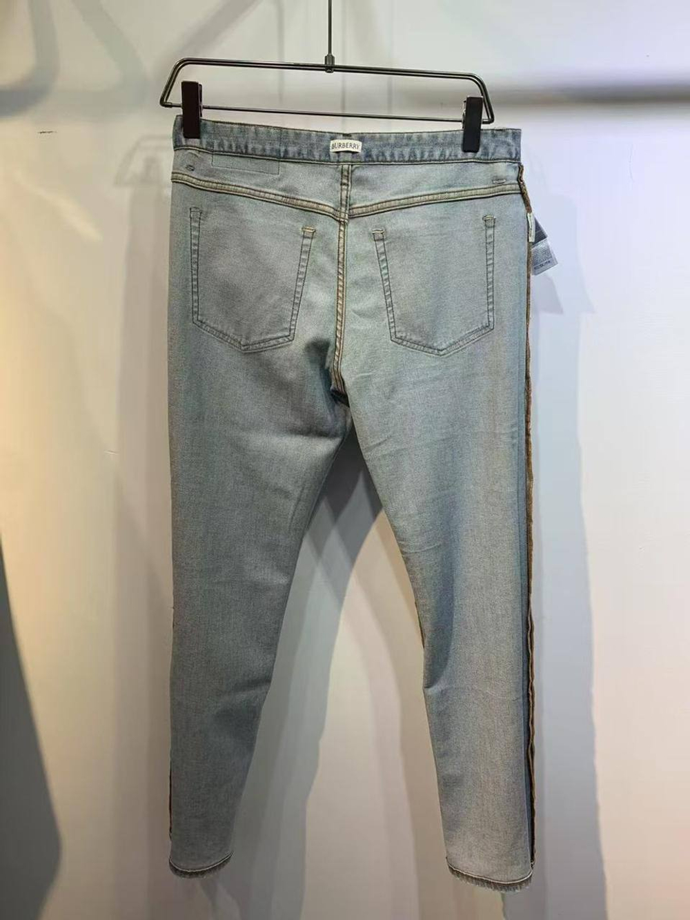Джинсы Burberry