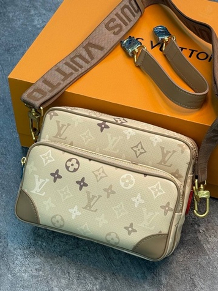 Сумка через плечо Louis Vuitton Nil G77