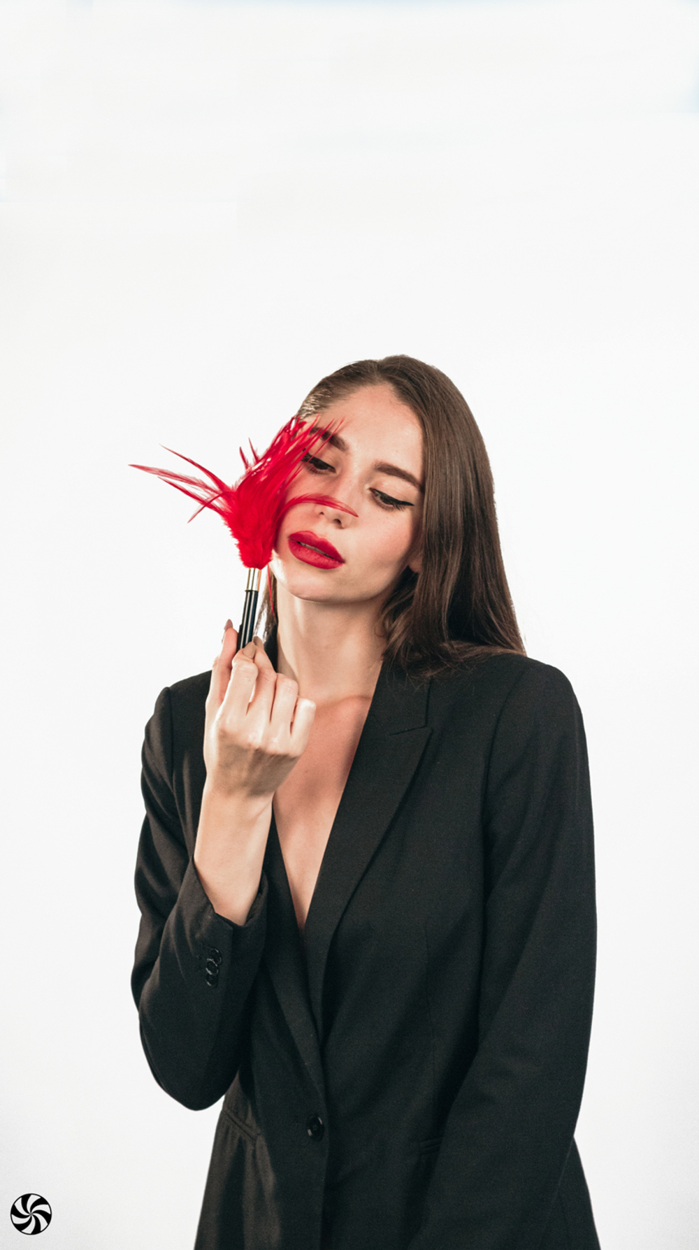 Тиклер Burlesque Plume Red