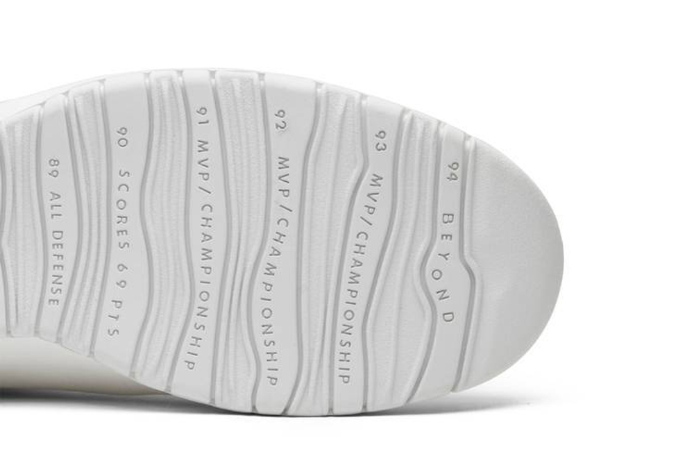 All back jordans shop