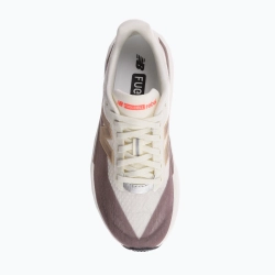 Женские Кроссовки для бега New Balance FuelCell Rebel V5 angora