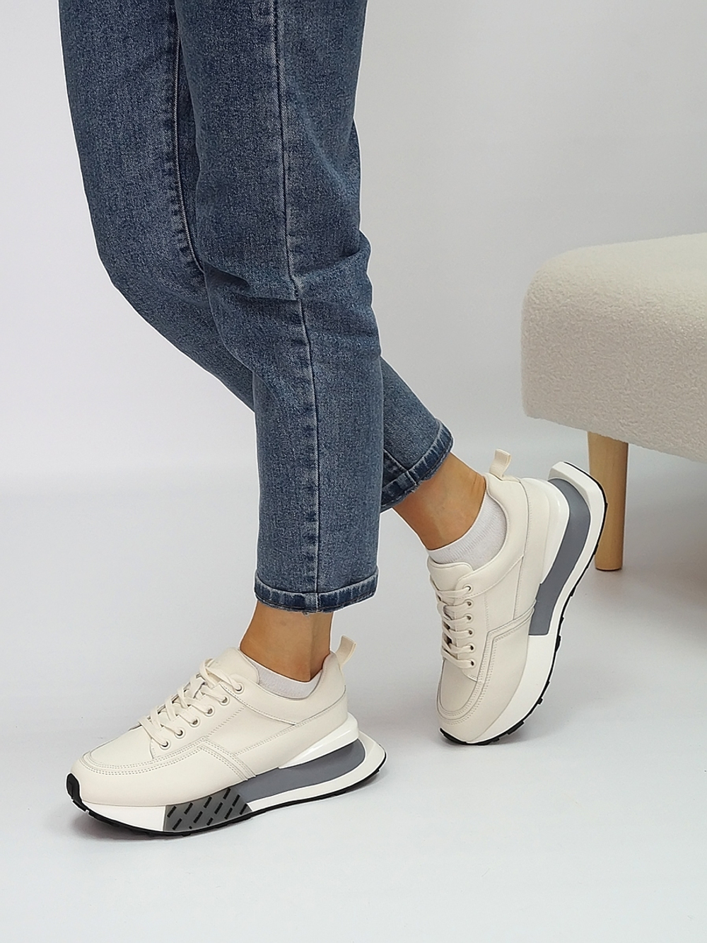 Кроссовки женские демисезонные