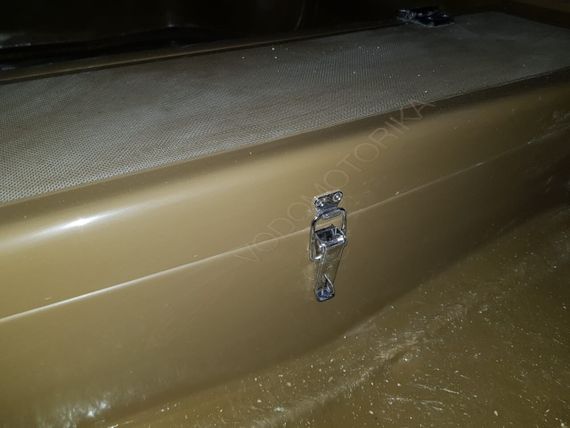 Лодка стеклопластиковая СТЕЛС 315М ( с рундуком )