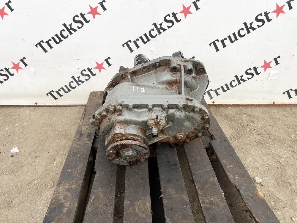 Редуктор проходного моста MCP16ZG KV180 4.77 2022г.