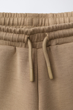 ZARA ШОРТЫ INTERLOCK С НАШИВКОЙ, СВЕТЛО-КОРИЧНЕВЫЙ