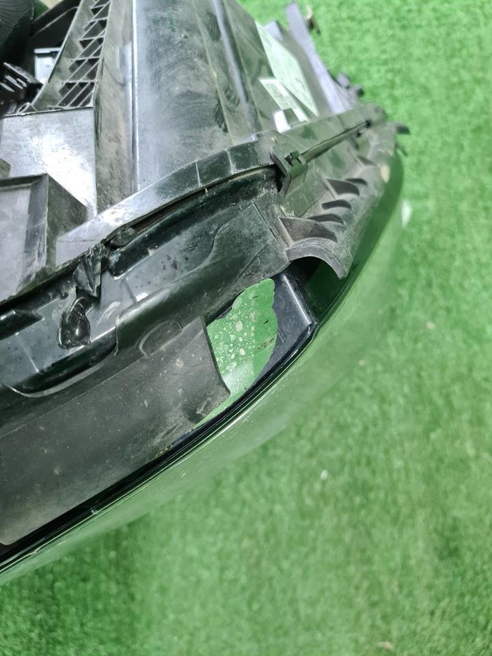 Фара левая Mercedes C w205 (2018-2023) LED