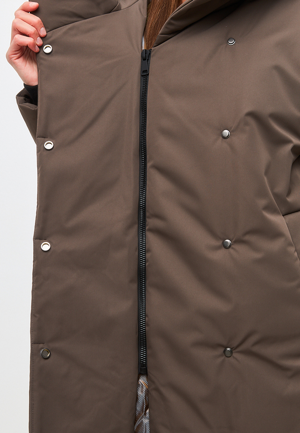 Пальто в минималистичном стиле