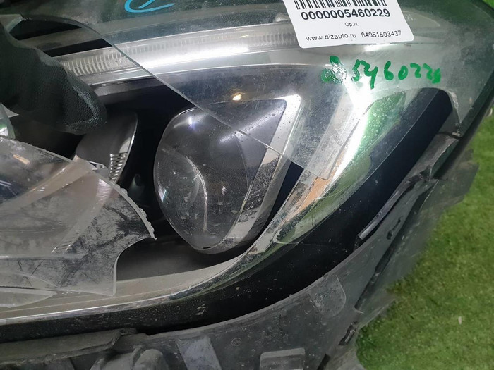 Битая Фара левая Mercedes GLA x156 (2017-2020) LED