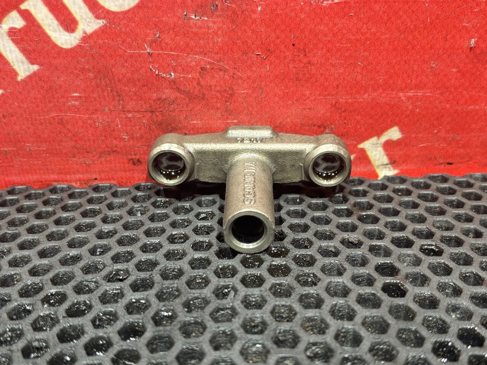 Коромысло клапана 2021г.