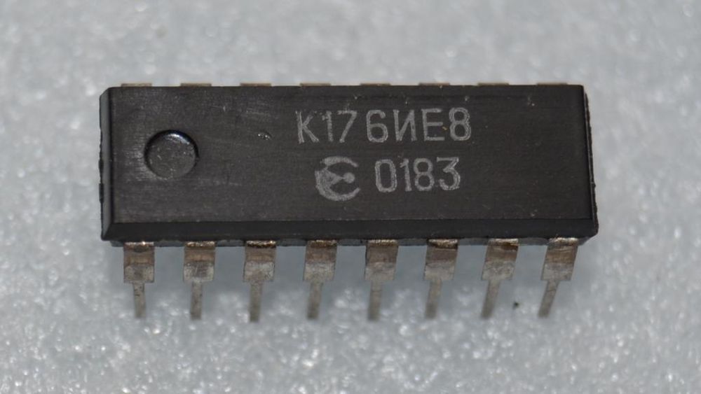 К176ИЕ8